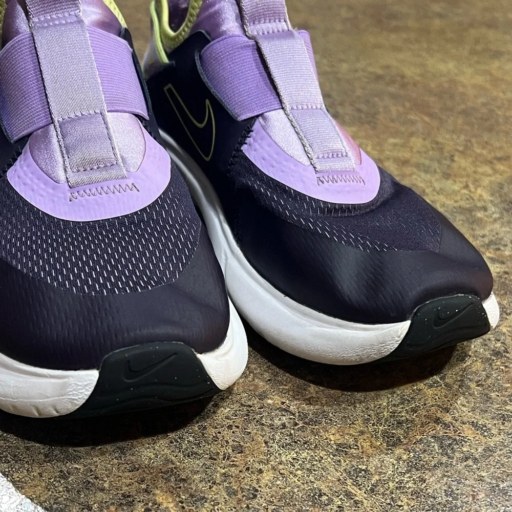 Nike Kids' Flex Plus Shoes, size 5 Y, purple